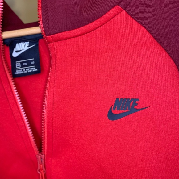 Nike Zip-Up Sweatshirt - Picture 3 of 7